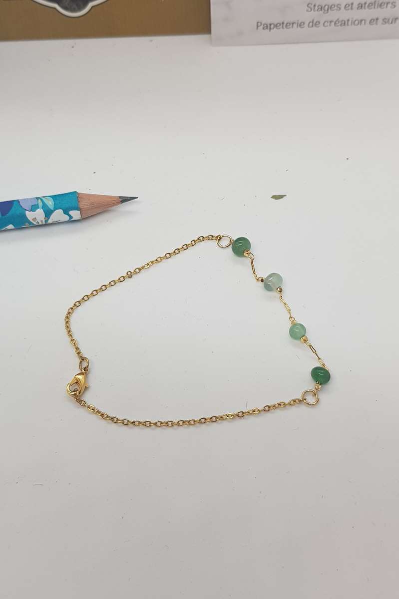 coffret-attention-bracelet-petites-pierres-04